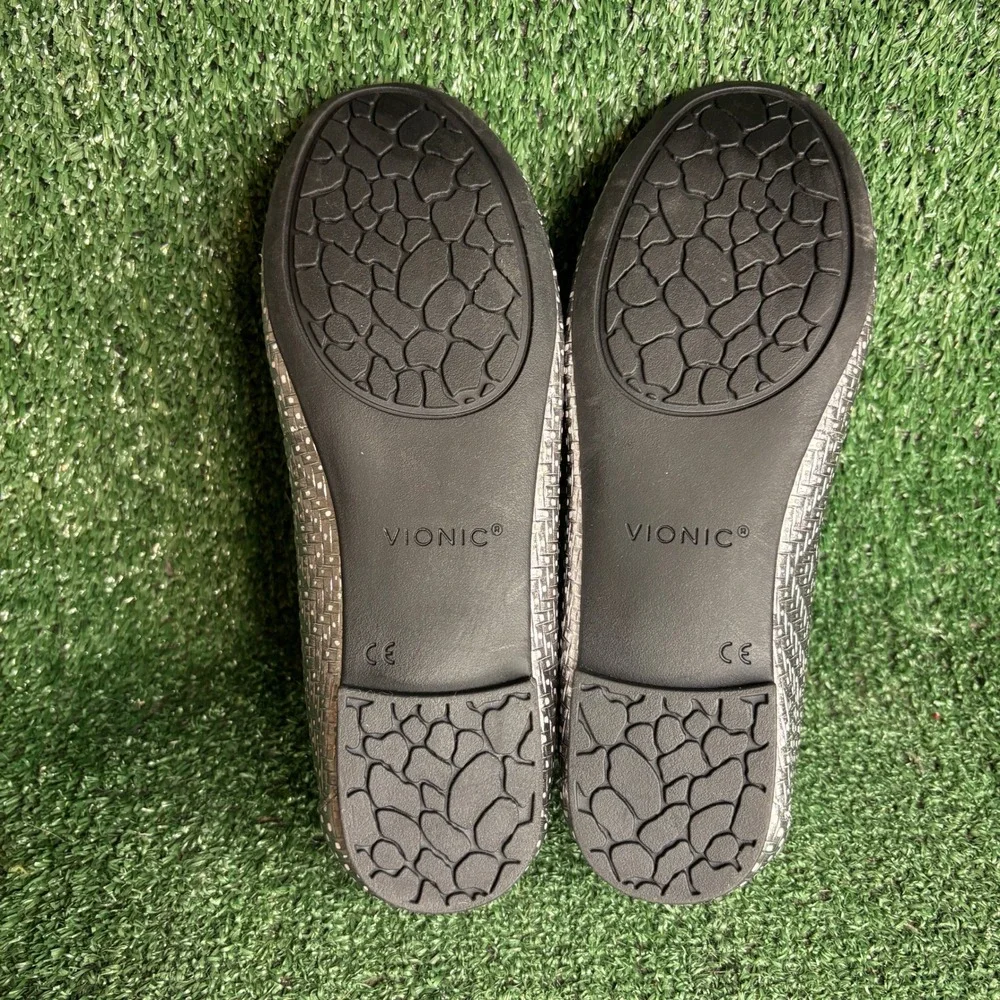 NEW Vionic Anita Orthotic Basketweave Metallic Ballet Flats Silver Womens Sz 7.5